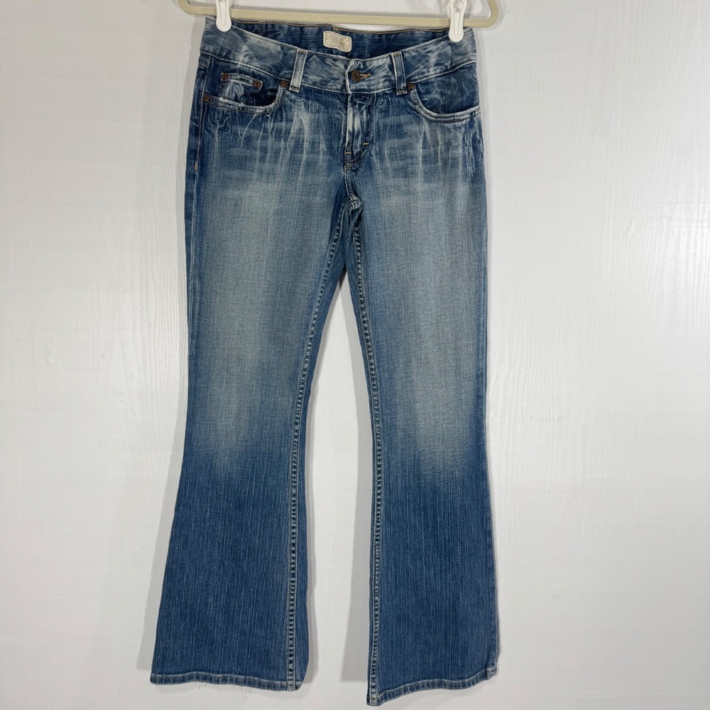 BKE Bootcut‎ Flare Denim Jeans Women Size 29 Bleach Wash Distressed Detail